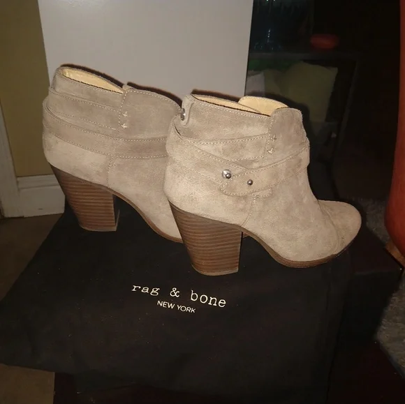 - Euc Rag & Bone Harrow bootie sz 38